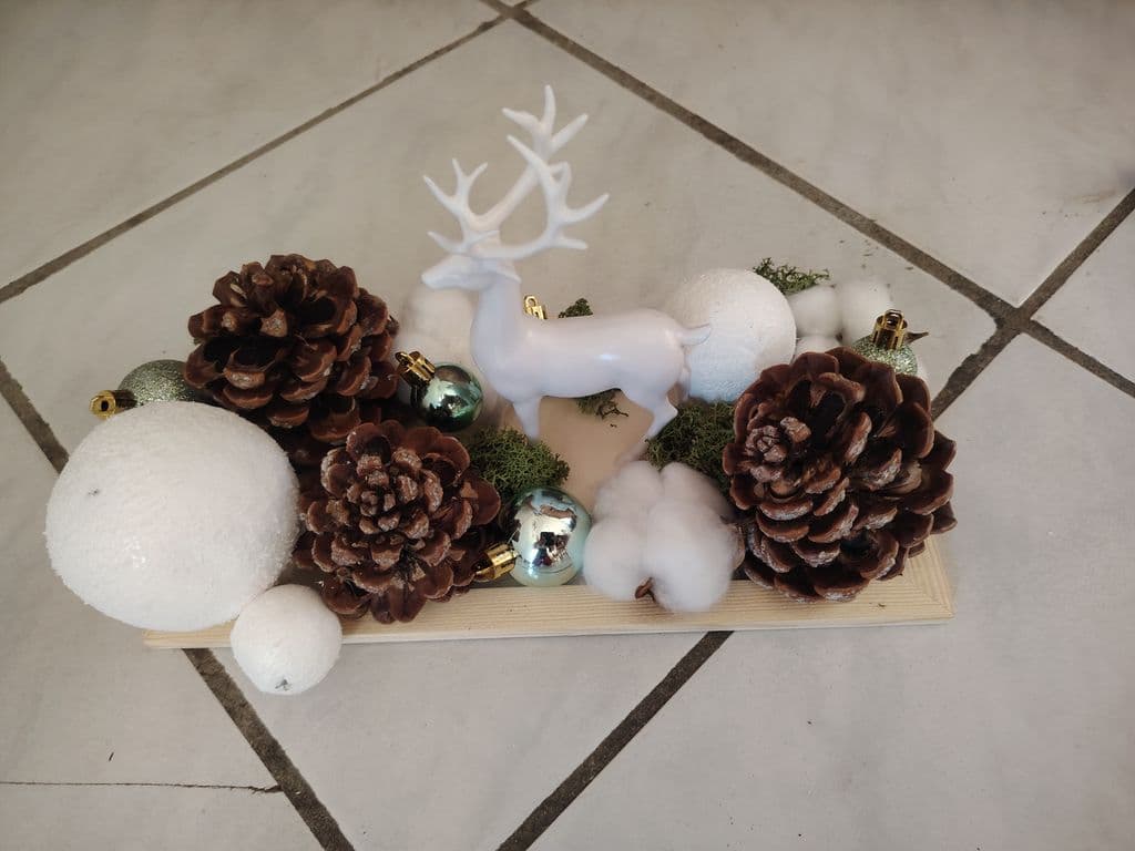 Composition renne debout