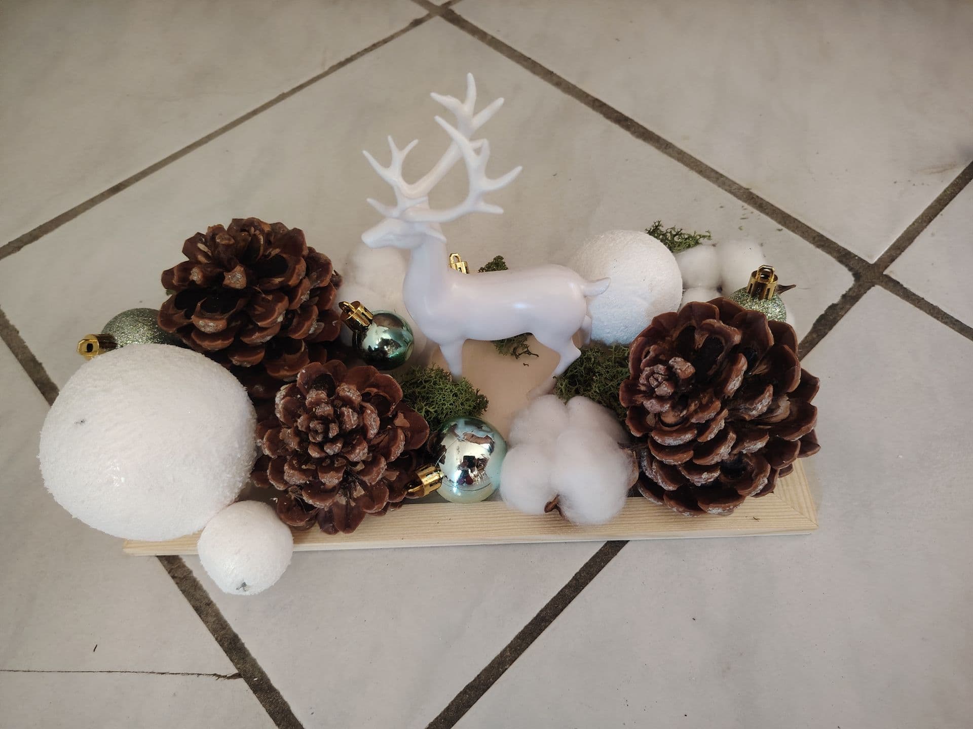 Composition renne debout